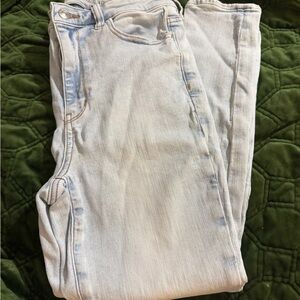 American Eagle Outfitters Light Wash Skinny Jeans